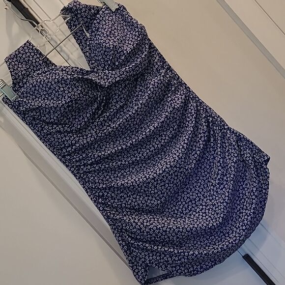 Sz M(8-10) 1 pc swimwear 1 pc, haltertop - Picture 1 of 9